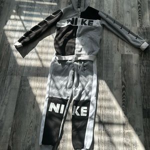 Nike gray, white, & black tracksuit/pants Size: Medium, jacket size: large
